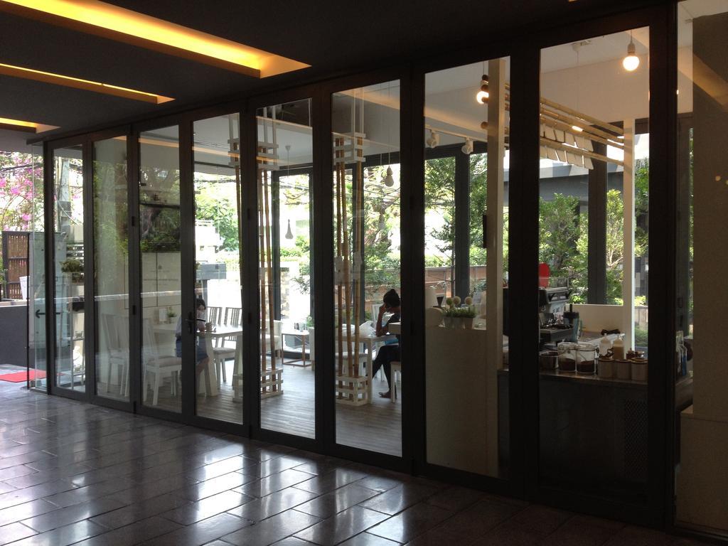 Siamese Gioia Aparthotel Bangkok Exterior photo
